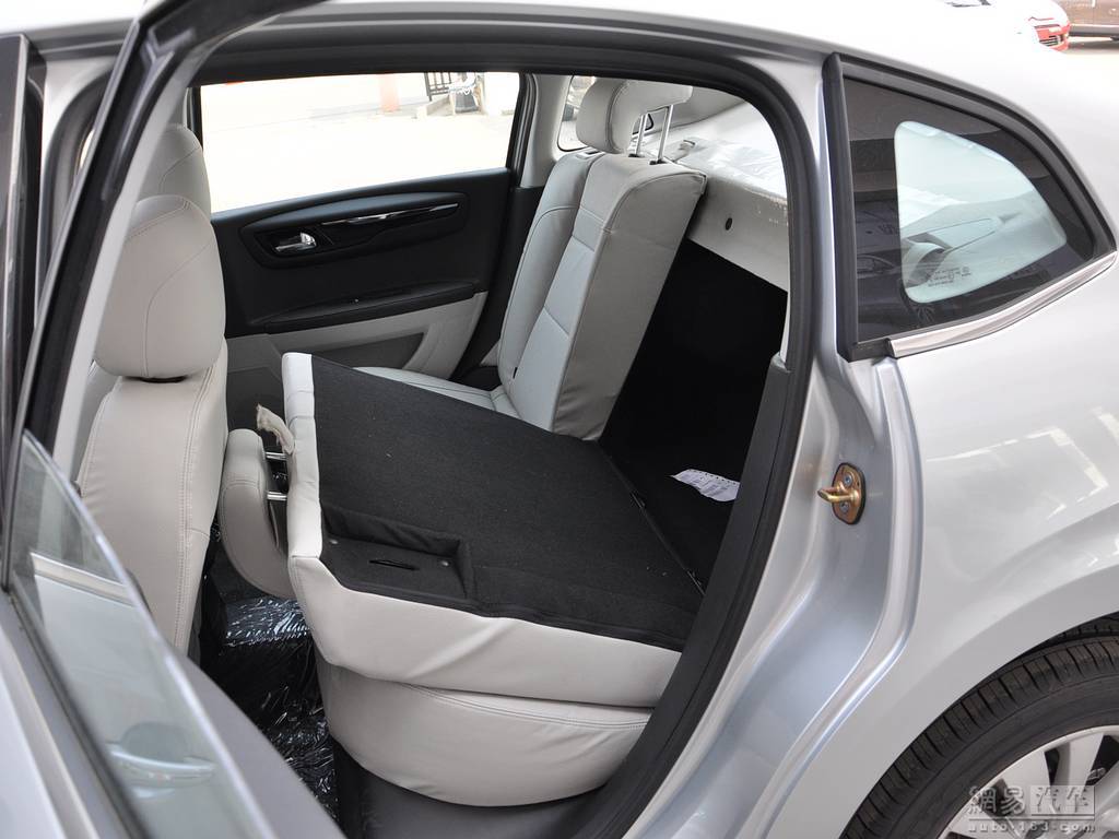 雪铁龙世嘉三厢 2012款 1.6at品享型