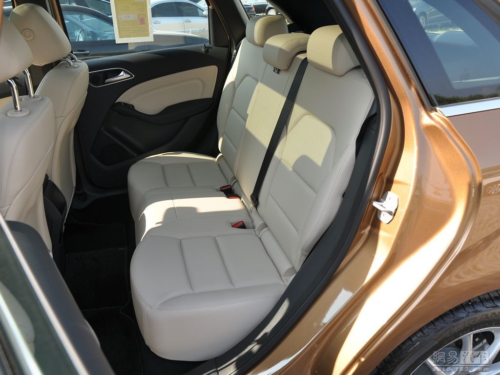 奔驰b级 2012款 b180