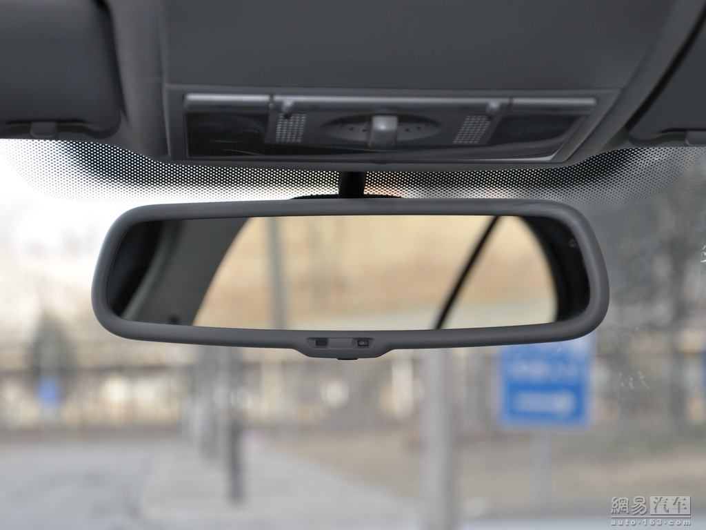 大众朗逸 2012款 新一代1.4t dsg豪华导航型--车内后视镜 / 149