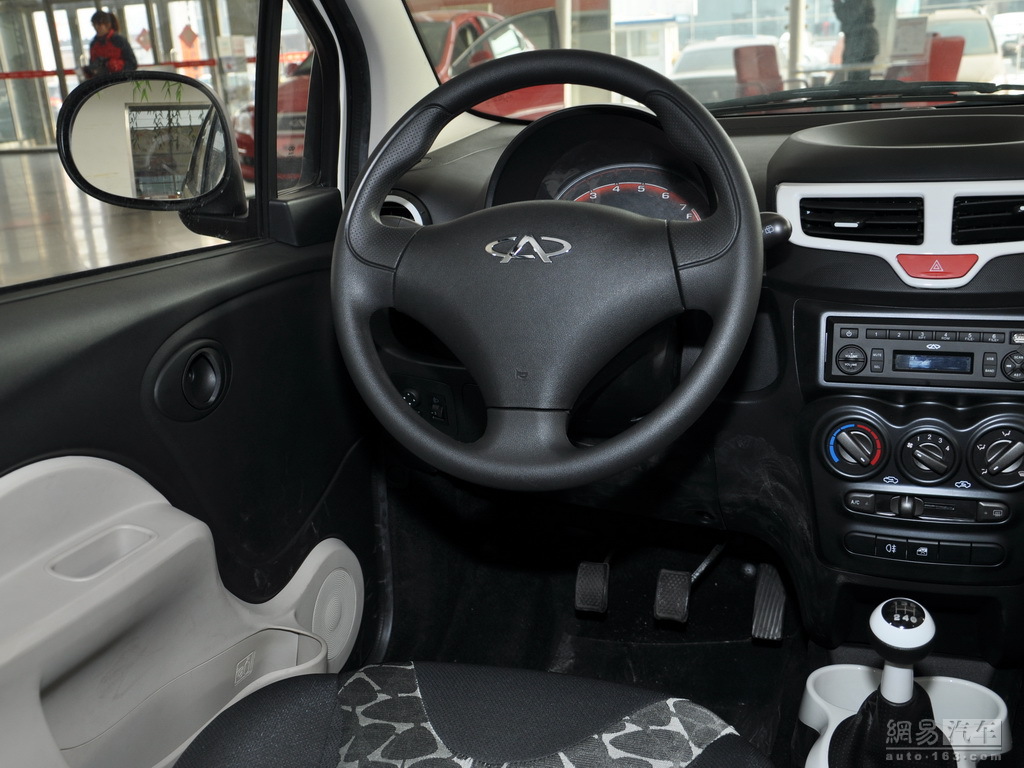 奇瑞qq 2013款 1.0mt快乐版--内饰自由 / 115
