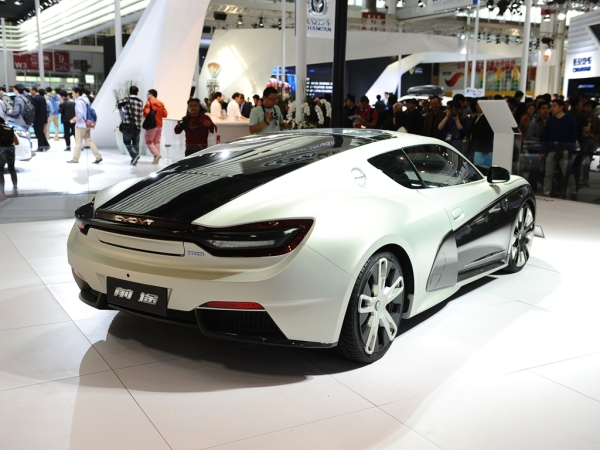 纯电跑车/5秒破百 长城华冠前途首发亮相