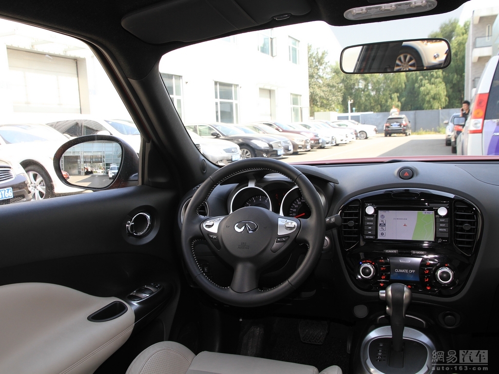 英菲尼迪esq 2014款 1.6l cvt 率臻版--内饰自由 / 108