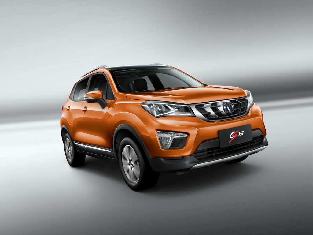 2016款长安cs15官图