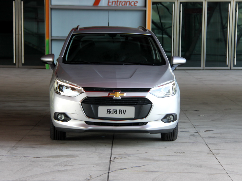 2016款雪佛兰乐风rv实拍图