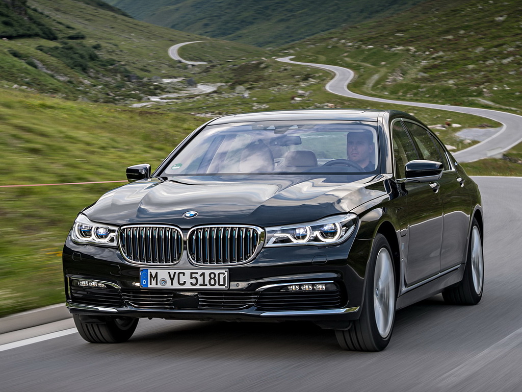 2017款进口宝马740le iperformance官方图