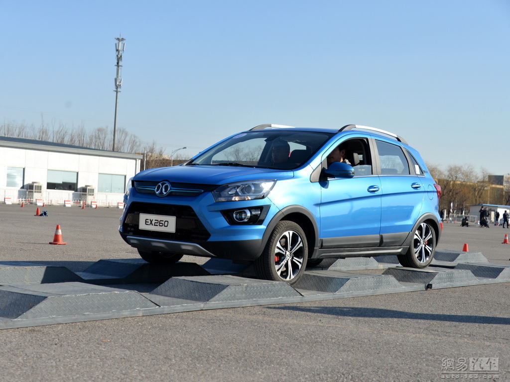 北汽新能源ex系列 2017款 ex260乐酷版